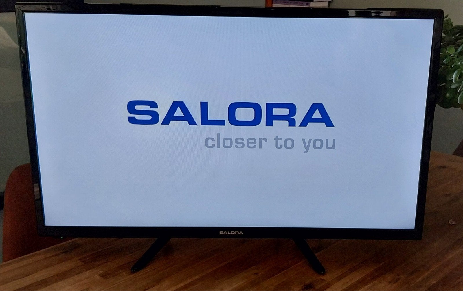 Nette Salora 32 inch LED TV (32LED1500), Ophalen, Zo goed als nieuw