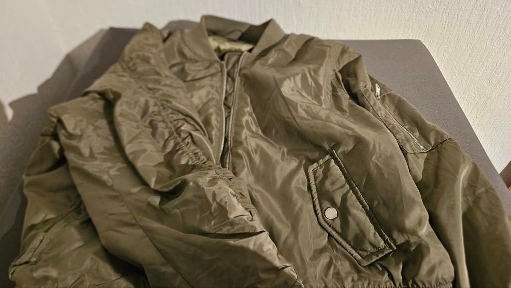 FB Sister Bomberjack - Maat XL, Kleding | Dames, Jassen | Zomer, Maat 46/48 (XL) of groter, Ophalen of Verzenden, Zo goed als nieuw