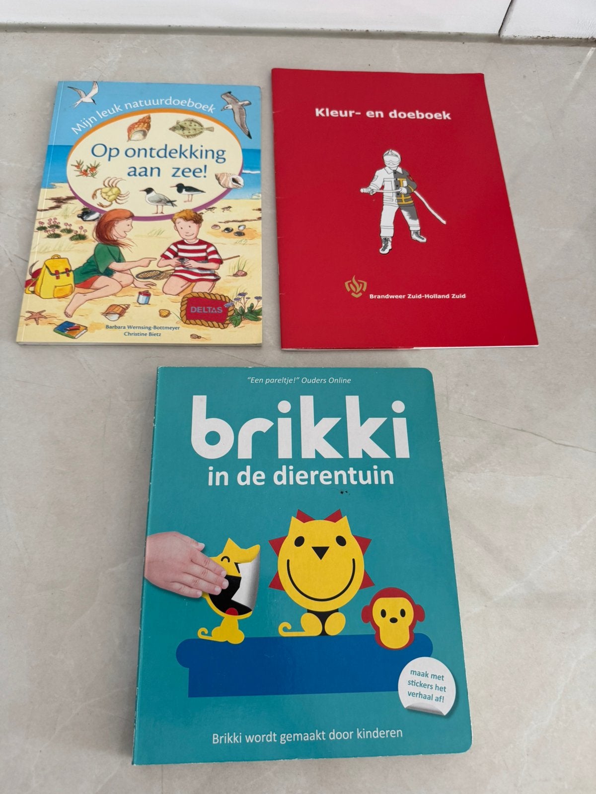 Kleuter kinderboeken pakket brikki zee brandweer, Ophalen of Verzenden, Zo goed als nieuw