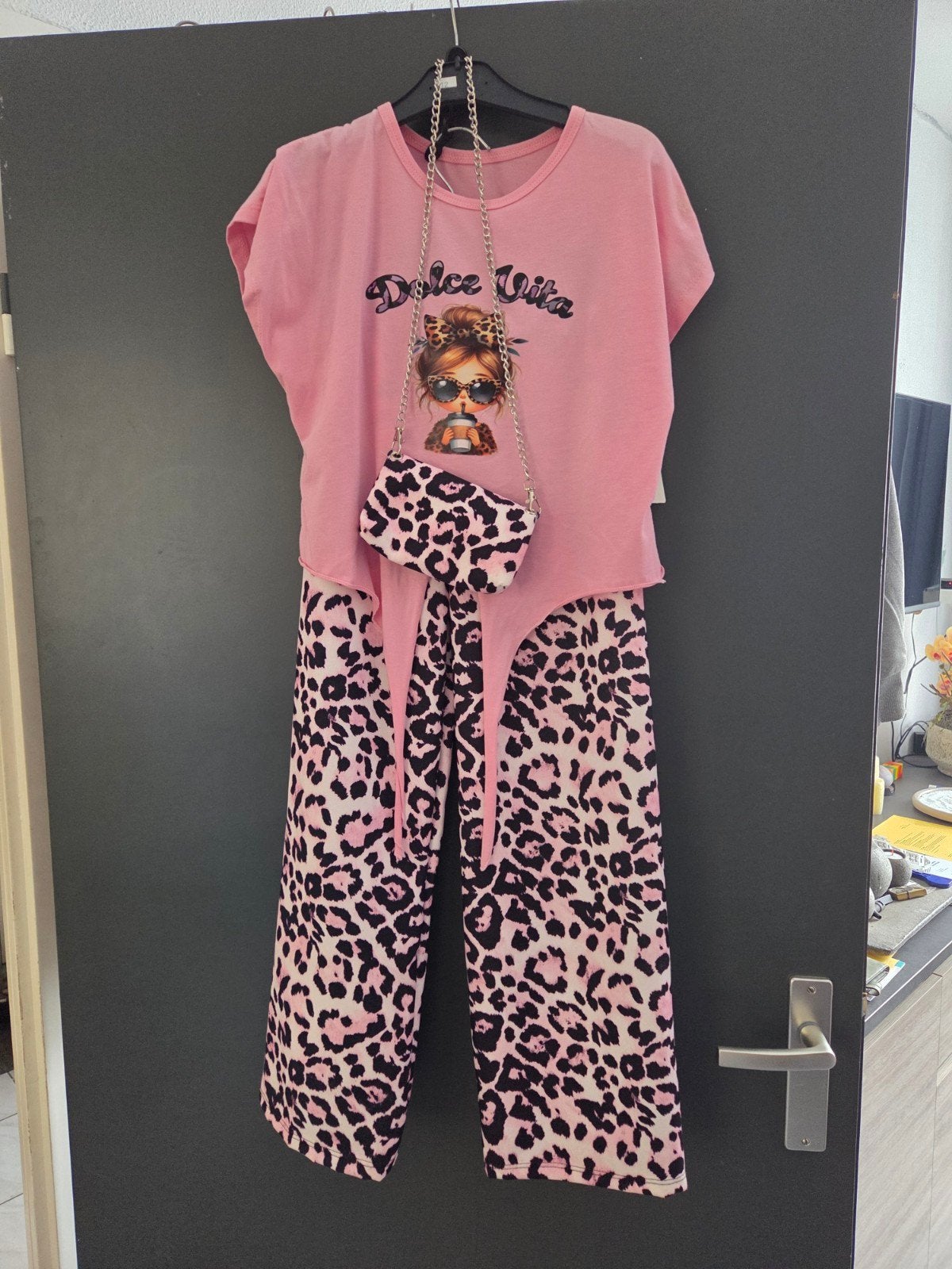 Nieuwe 2-delige meisjes set met tasje - Maat 12 jaar, Kinderen en Baby's, Kinderkleding | Maat 152, Meisje, Onbekend, Nieuw, Ophalen of Verzenden