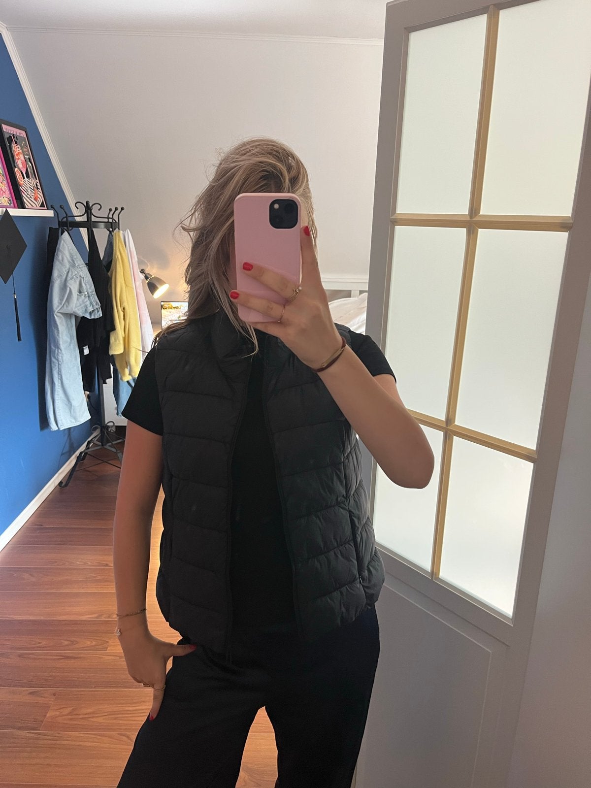 Zwarte Bodywarmer - merk reserved, Kleding | Dames, Bodywarmers, Verzenden, Gedragen, Maat 38/40 (M), Zwart