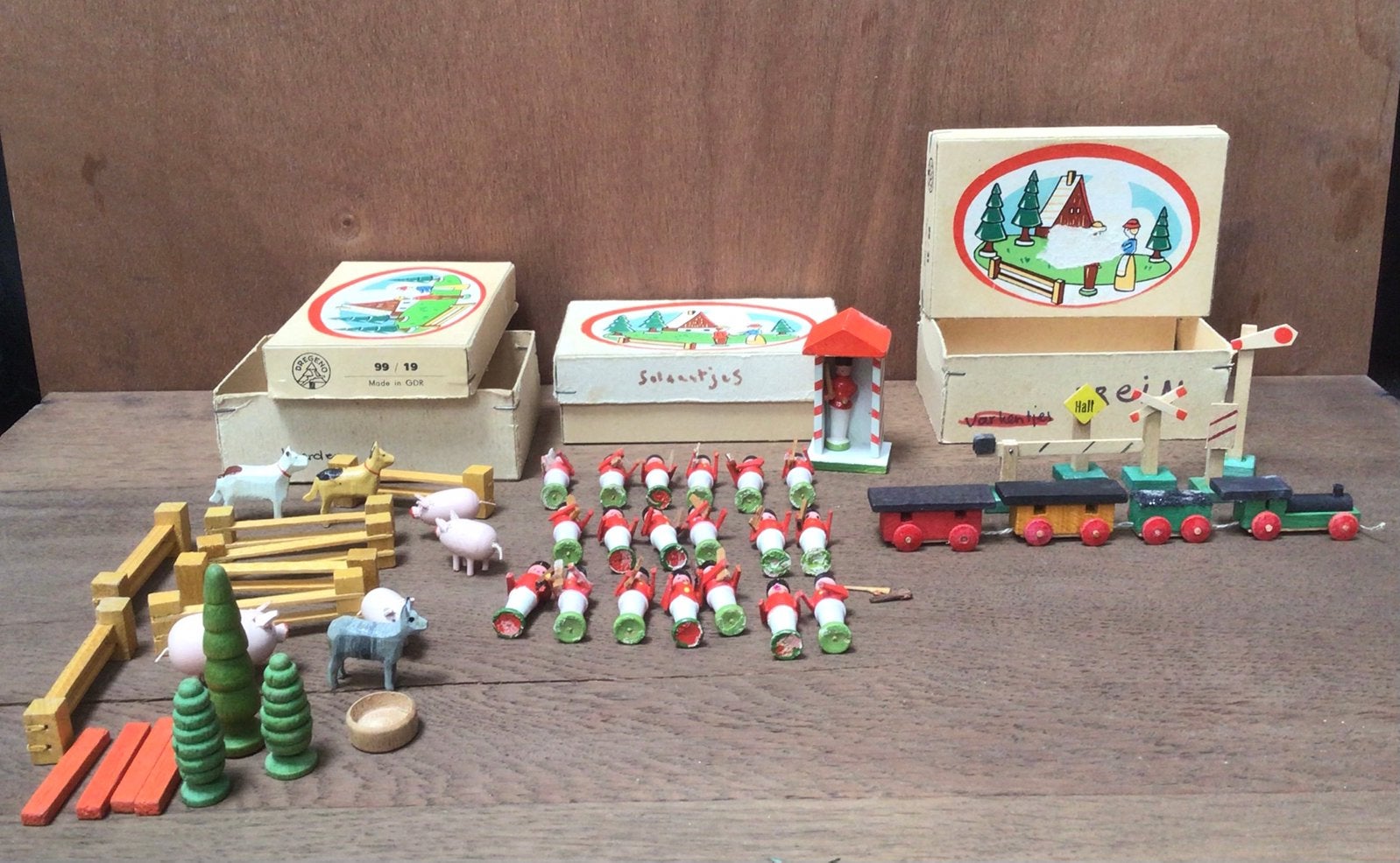 Dregeno DDR miniatuur speelgoed: boerderij, trein, soldaten, Verzamelen, Ophalen of Verzenden, Gebruikt