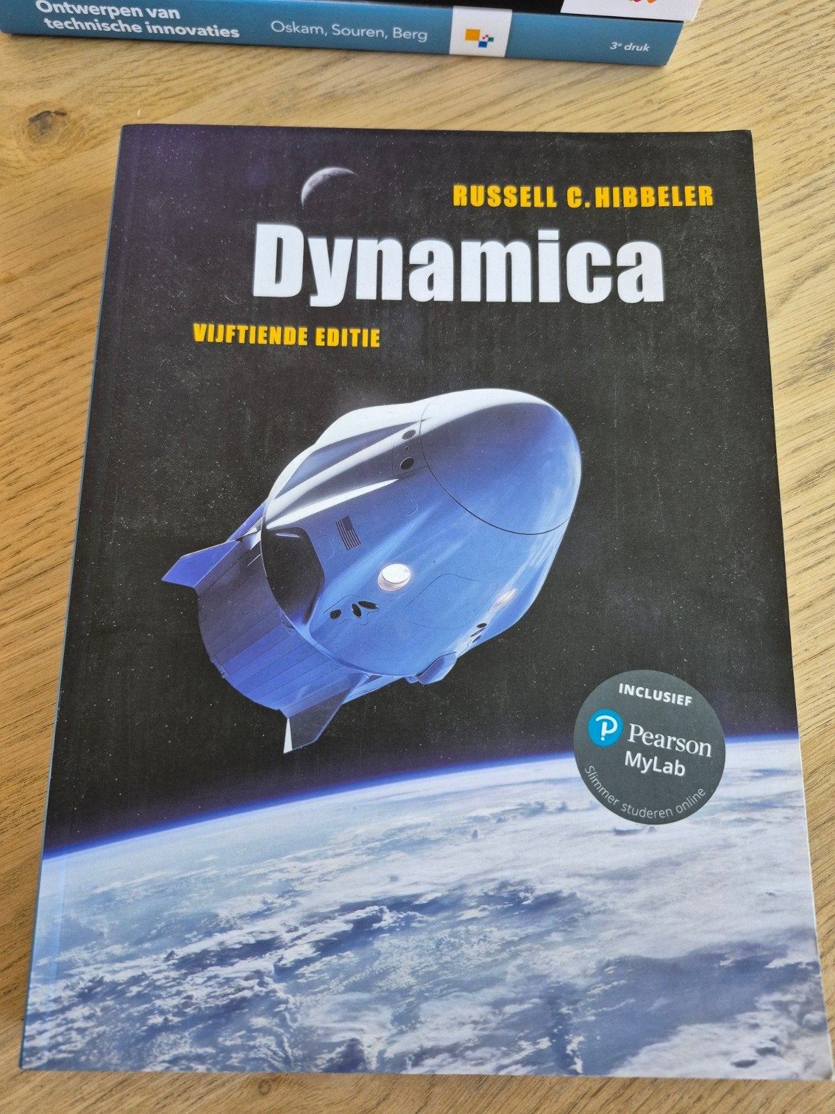 Dynamica - Russell C. Hibbeler (Vijftiende Editie), Boeken, Zo goed als nieuw, Russell C. Hibbeler, Beta, HBO
