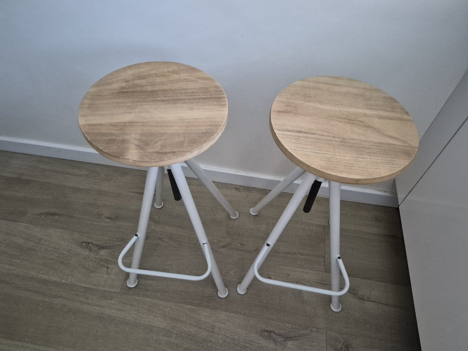 Houte en stalen barkrukken 2 stuks, Ophalen, Hout