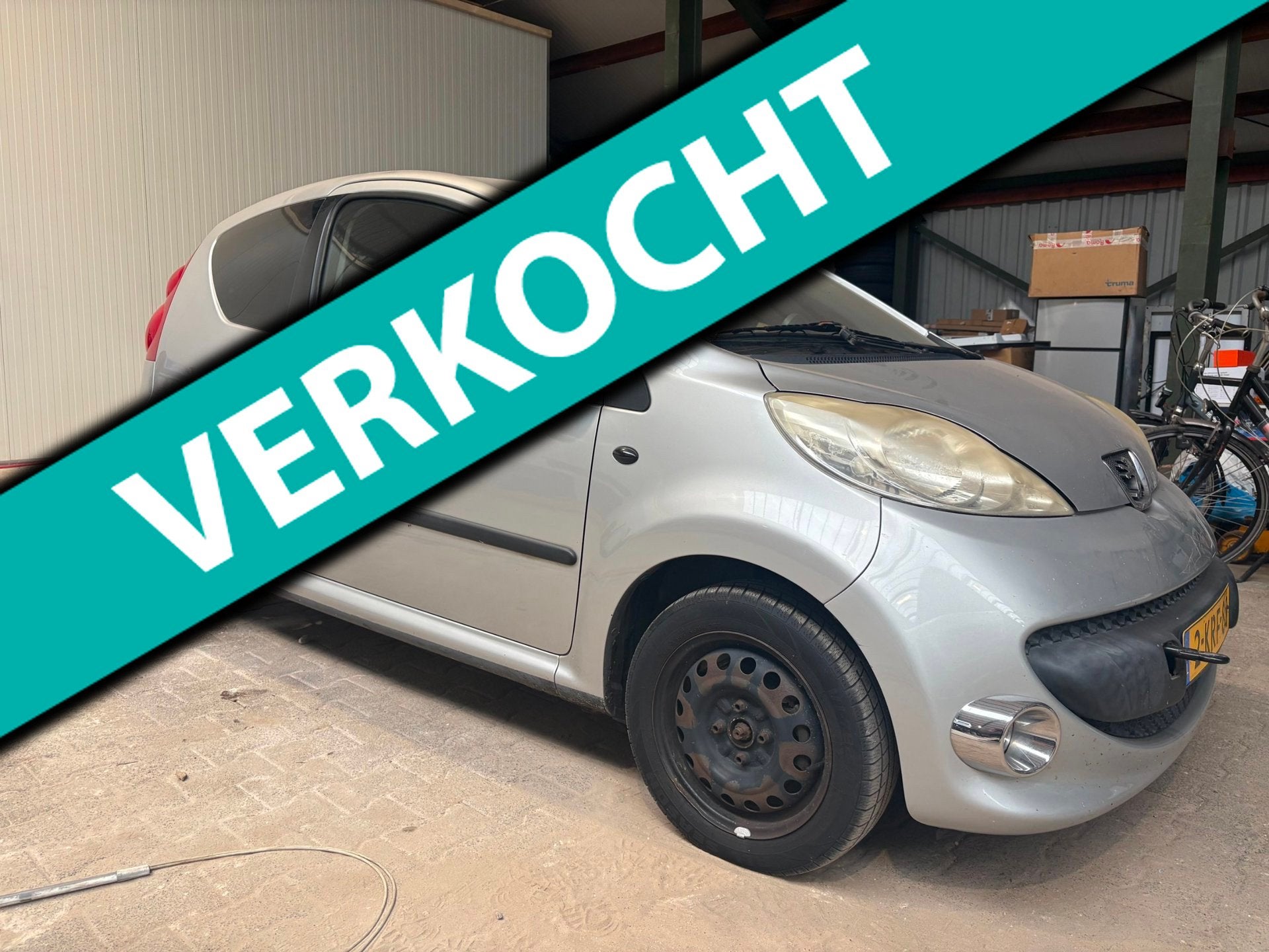 Peugeot 107 1.0-12V XR | Export | Airco | Centrale vergrende, Handgeschakeld, Zilver of Grijs, 998 cc, Benzine