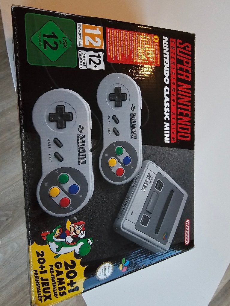Nintendo Classic Mini SNES - Goede staat, compleet, Ophalen, Zo goed als nieuw, Met 2 controllers, Met games
