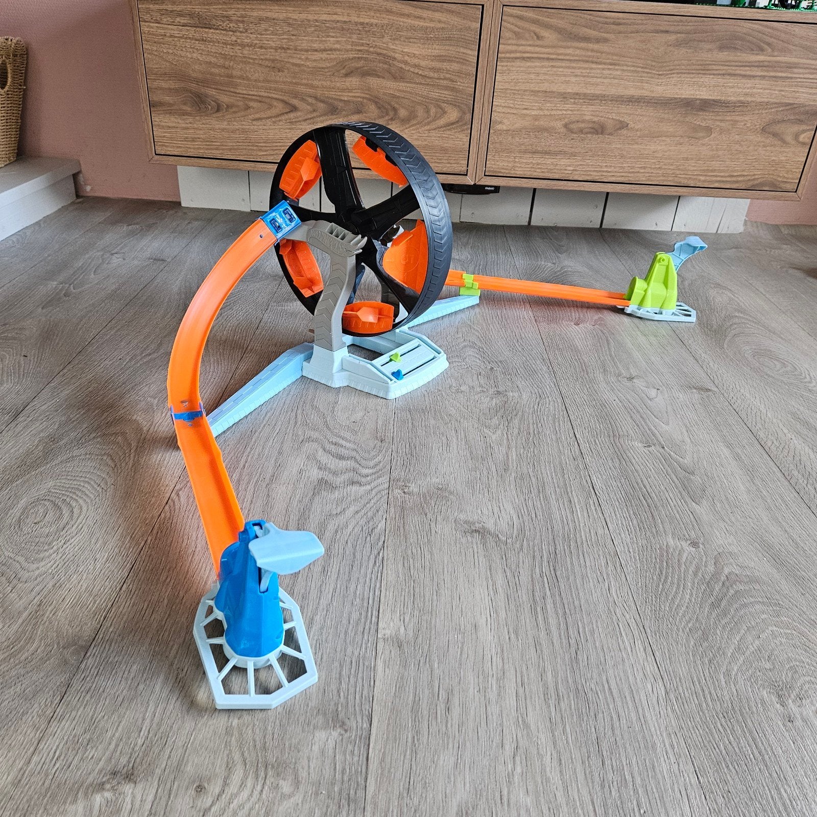 hot wheels, Ophalen of Verzenden, Hot Wheels, Handmatig, Met looping