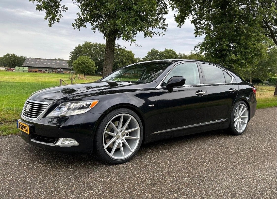 Lexus LS600h President 2008