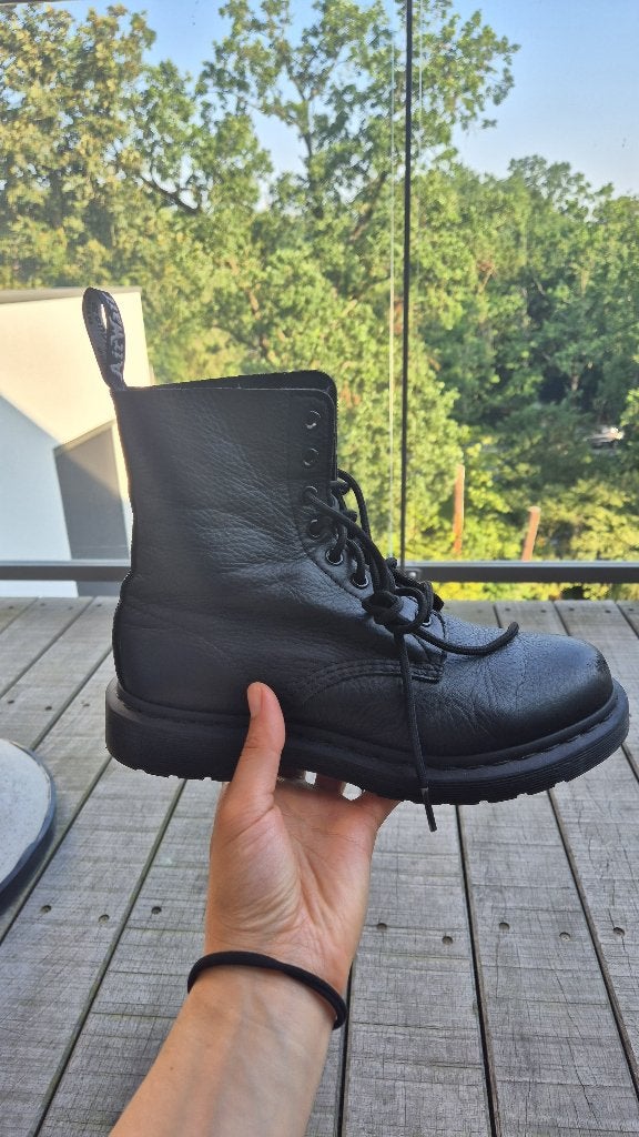 Dr. Martens 1460 Pascal Mono – zwart (maat 39, 8-gaats), Zwart, Lage of Enkellaarzen, Ophalen of Verzenden, Dr. Martens