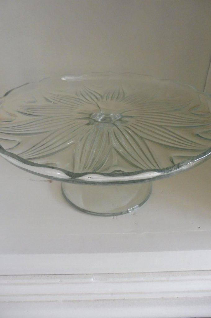 Glazen schaal op voet, Huis en Inrichting, Woonaccessoires | Schalen en Manden, *, Schaal, *, Rond