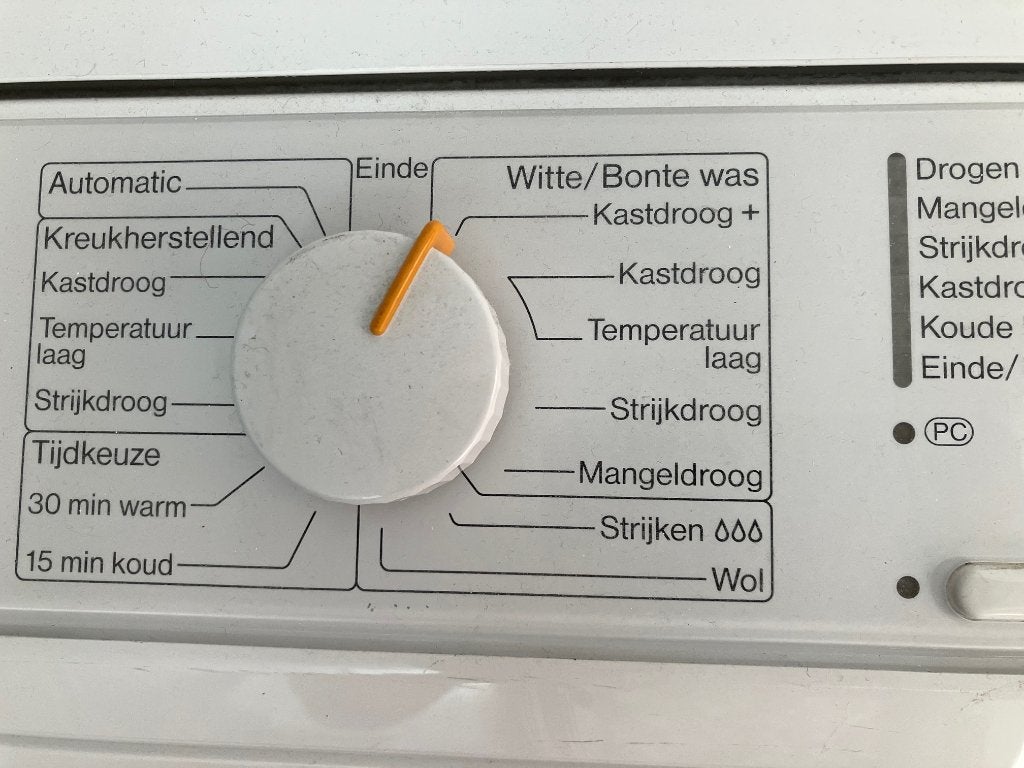 Foto 2 van Miele wasdroger T8303 SoftCare met afvoerslang