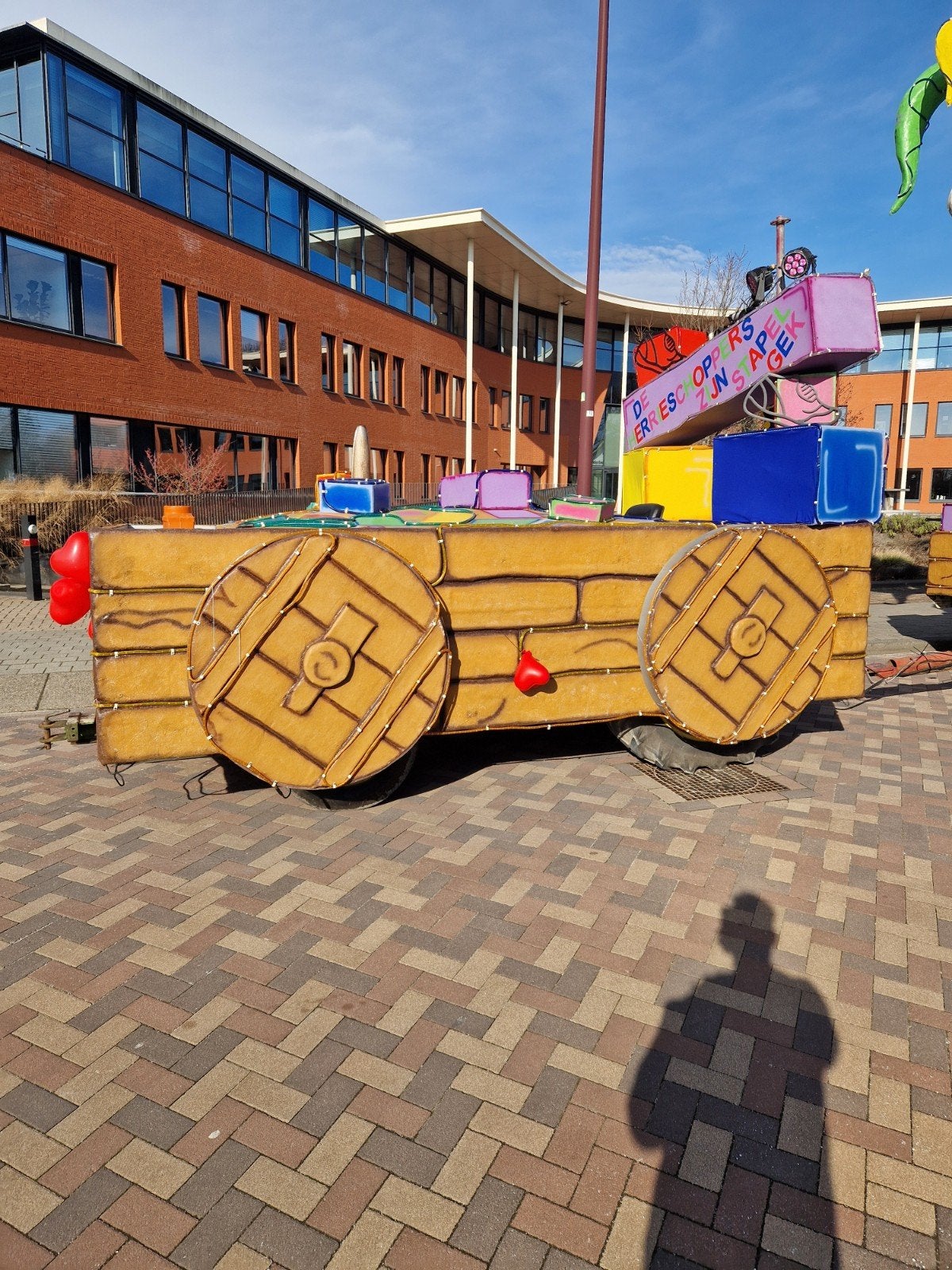 carnavalswagen Moet weg, Ophalen, Zo goed als nieuw, Maat 46/48 (XL) of groter, Carnaval