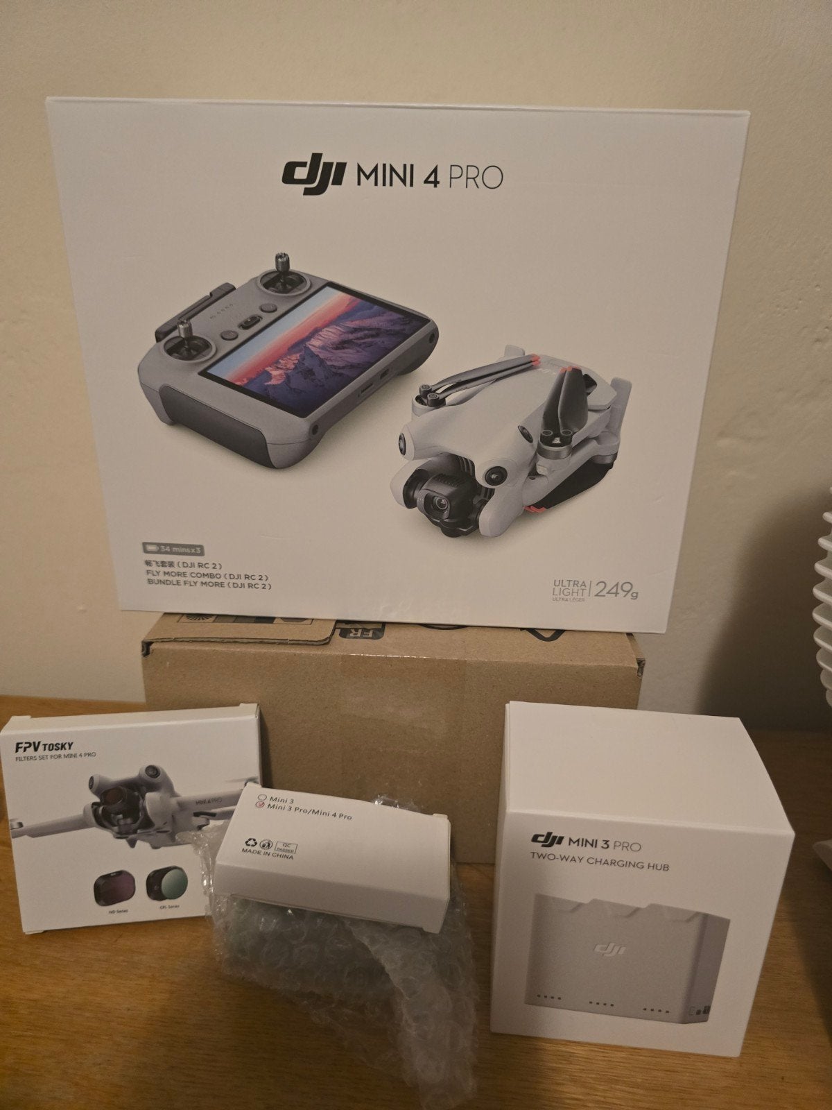 DJI Mini 4 Pro Fly More + RC 2 (Scherm) | Garantie | ND-Filt, 30 tot 45 minuten, 5 tot 10 kilometer, Ophalen of Verzenden, Zo goed als nieuw