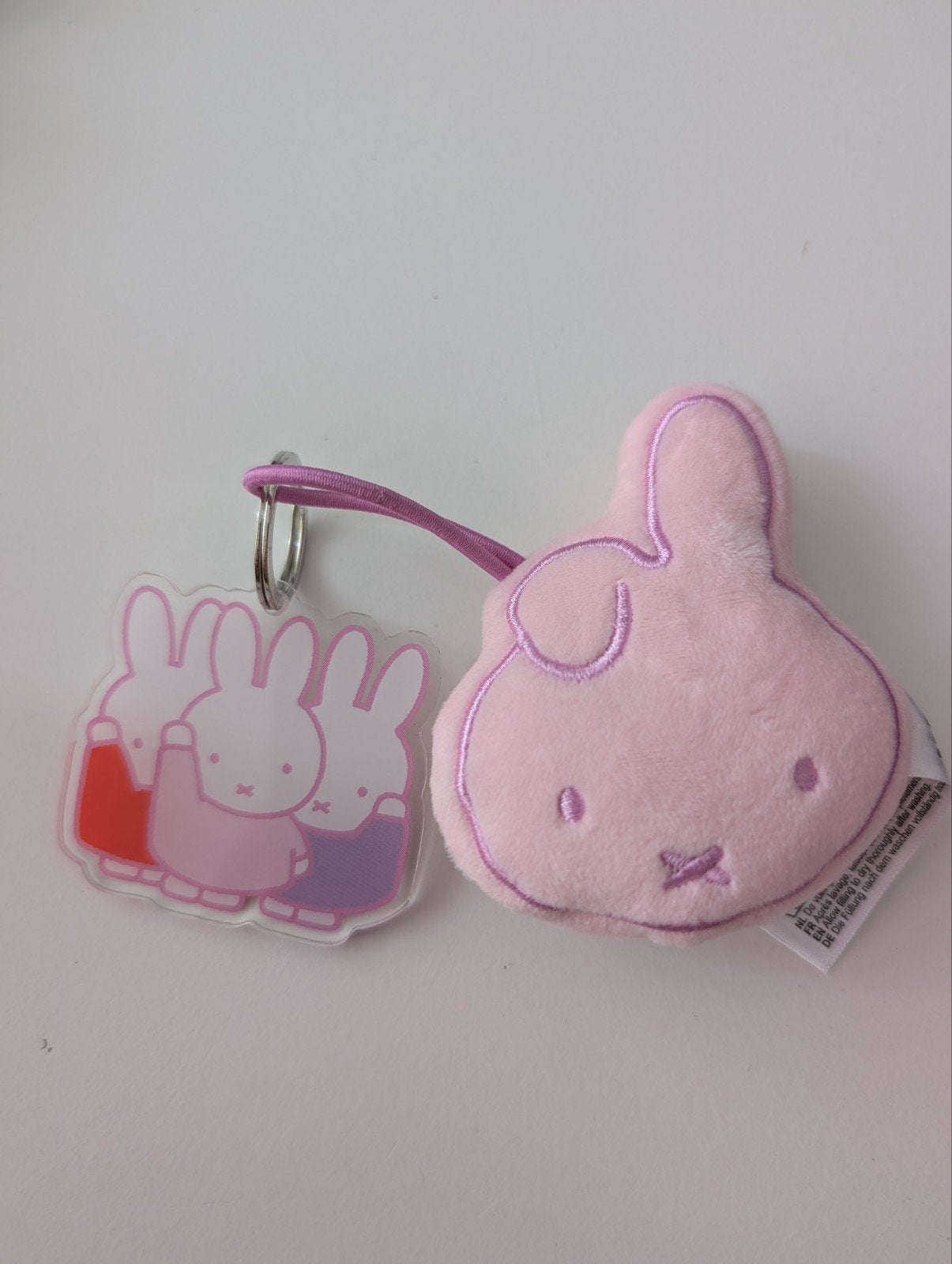 Miffy verborgen schatten: Nijntje en vriendinnen zwaaien, Ophalen of Verzenden, Zo goed als nieuw, Knuffel of Figuurtje