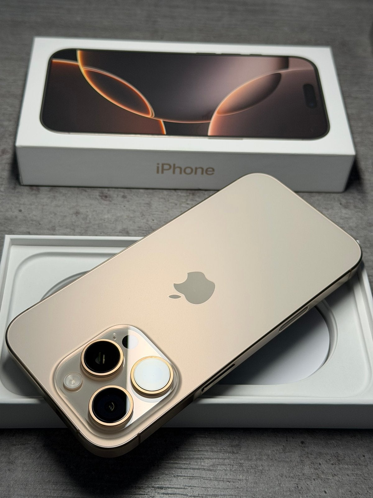  Apple iphone 16 Pro DesertTitanuim 128GB Nieuwst. Bat 100%, Telecommunicatie, Mobiele telefoons | Apple iPhone, IPhone 16 Pro