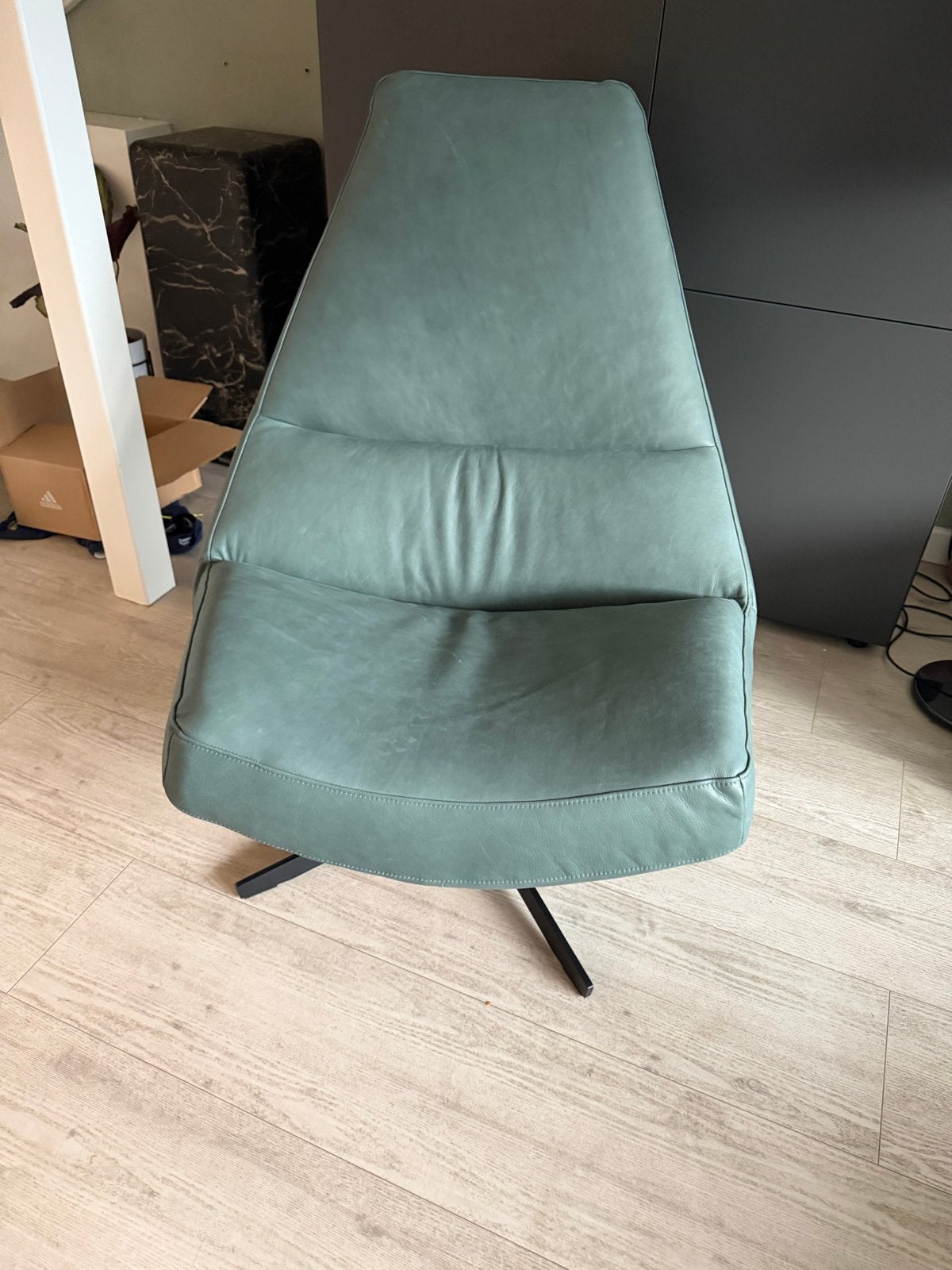 Fauteuil Madonna - Zeer comfortabel lederen draaivoet, Ophalen, Nieuw, Leer
