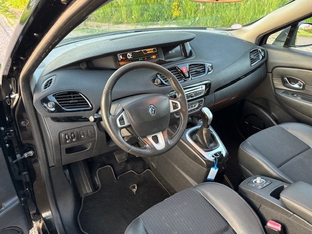 Renault Scénic 2.0 Bose Automaat ECC Audio Premium Navi LMV, Auto's, Renault, Euro 5, Gebruikt, Zwart, 4 cilinders