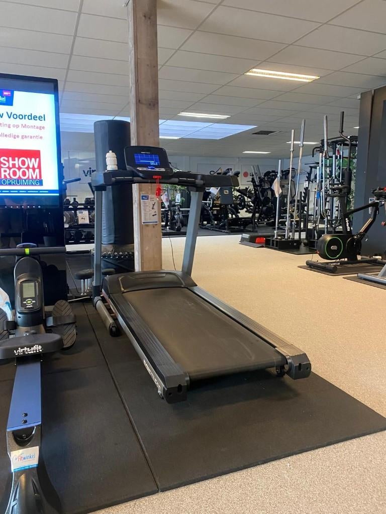 Flow Fitness Runner DTM2500 Loopband *SHOWROOMMODEL*, Ophalen, Zo goed als nieuw, Loopband