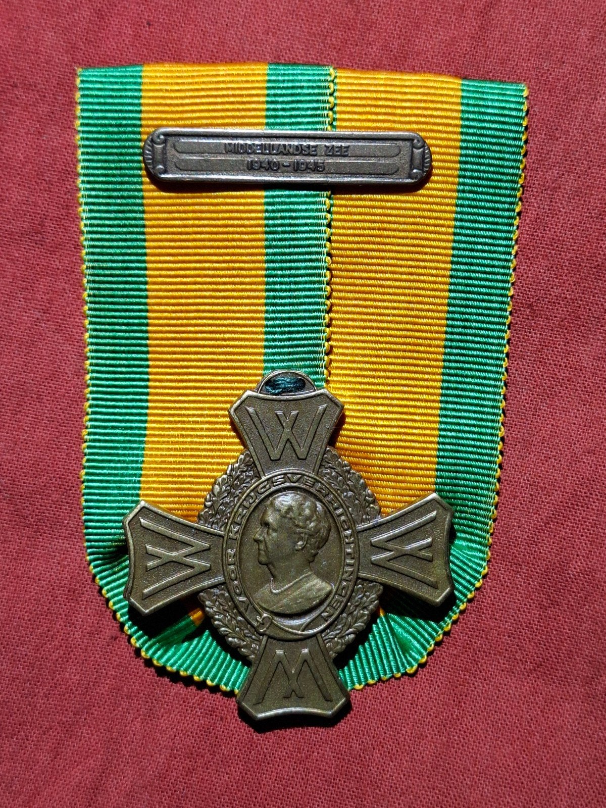 Oorlogsherinneringskruis met gesp Middellandse zee 1940-1945, Verzamelen, Ophalen of Verzenden, Landmacht, Nederland, Lintje, Medaille of Wings