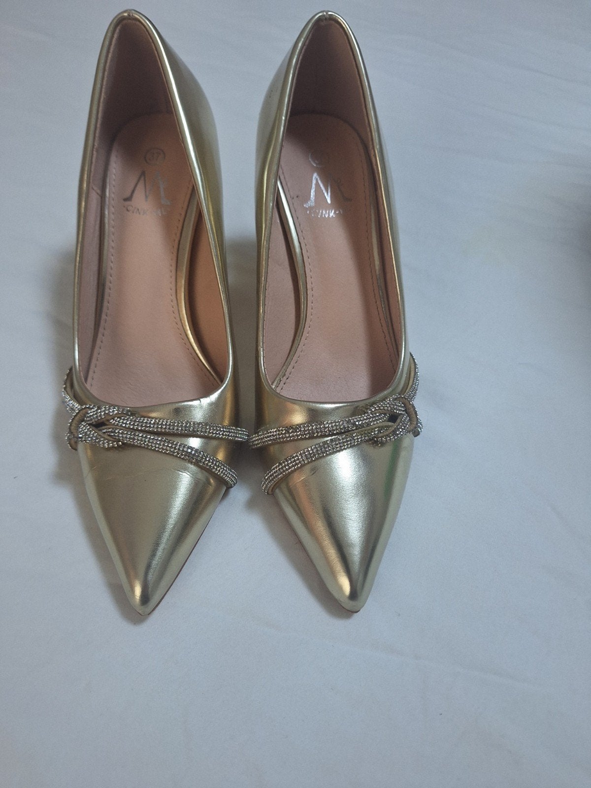 Gouden Pumps met Strass Details - Maat 37, Kleding | Dames, Pumps, Overige kleuren, Ophalen of Verzenden, Onbekend