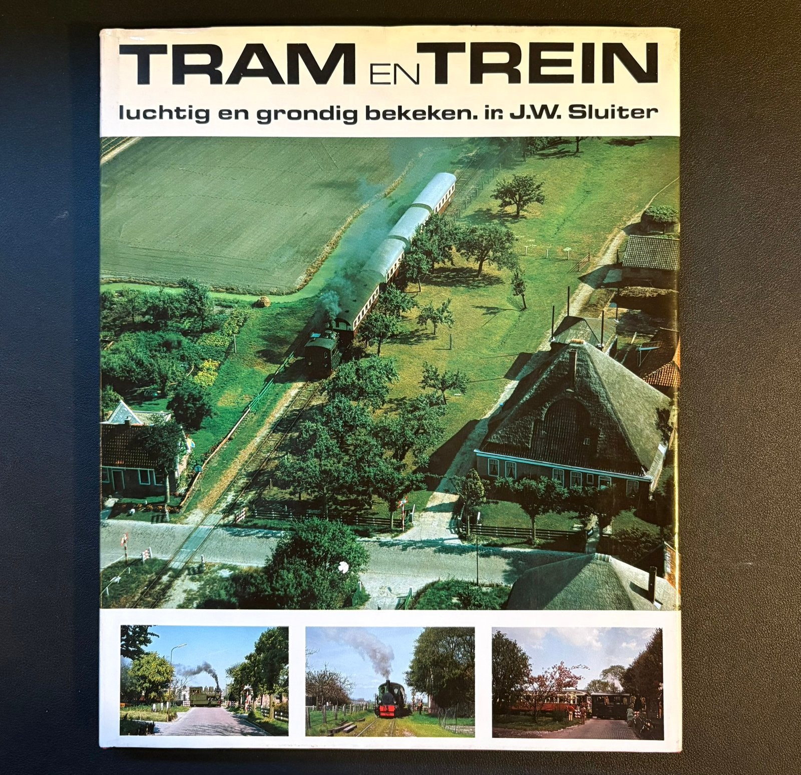 Tram en trein luchtig en grondig bekeken (1981), Ophalen of Verzenden, Zo goed als nieuw, Trein, Boek of Tijdschrift