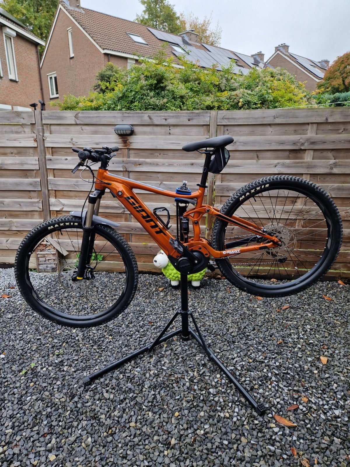 Zo goed als nieuwe Giant Stance E+ 2 (2022) slechts 1644 km, Ophalen, Zo goed als nieuw, 50 km per accu of meer, Giant