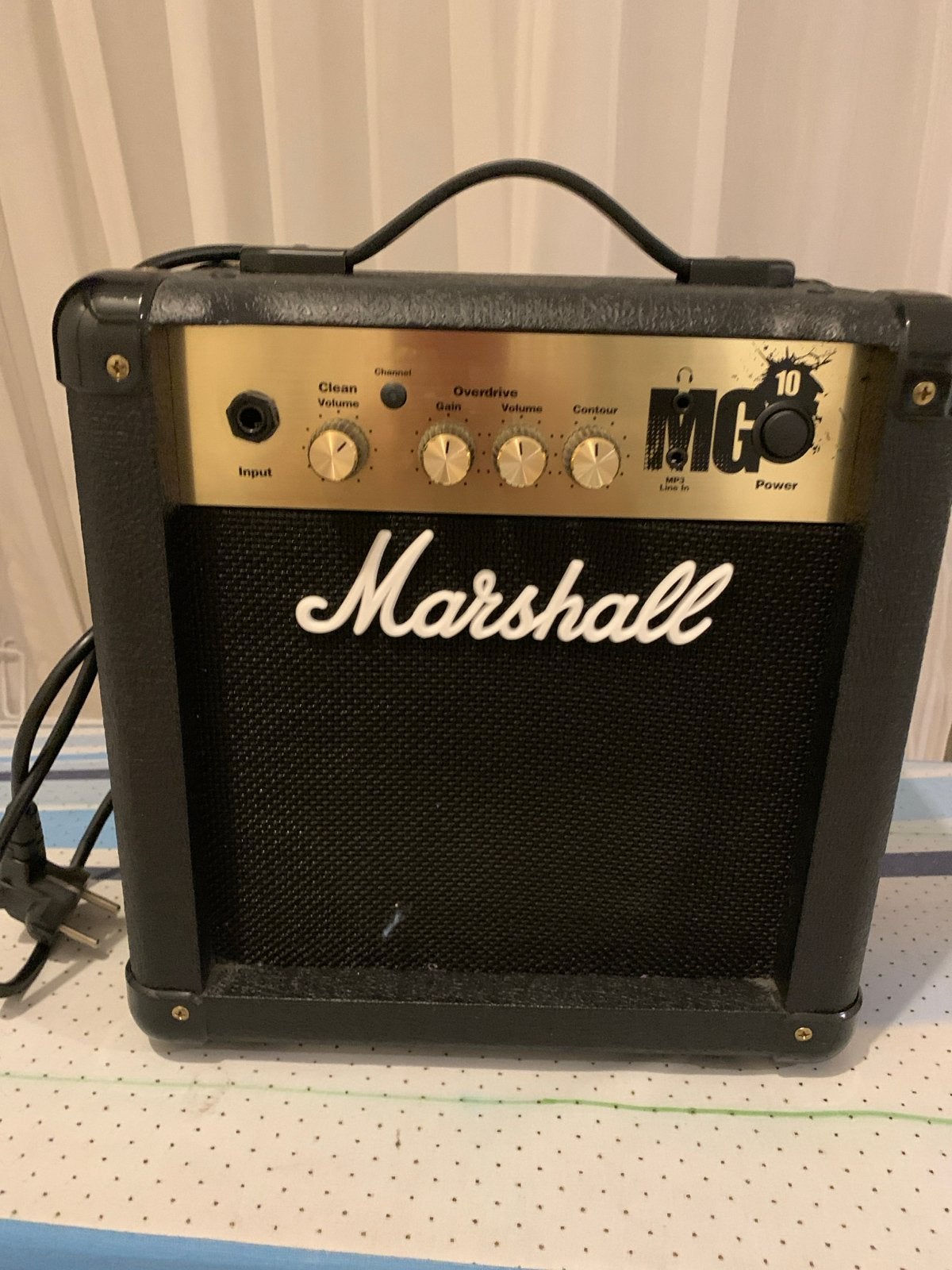 Marshall MG10 gitaarversterker - Zo goed als nieuw, Ophalen of Verzenden, Zo goed als nieuw, Gitaar, Minder dan 50 watt