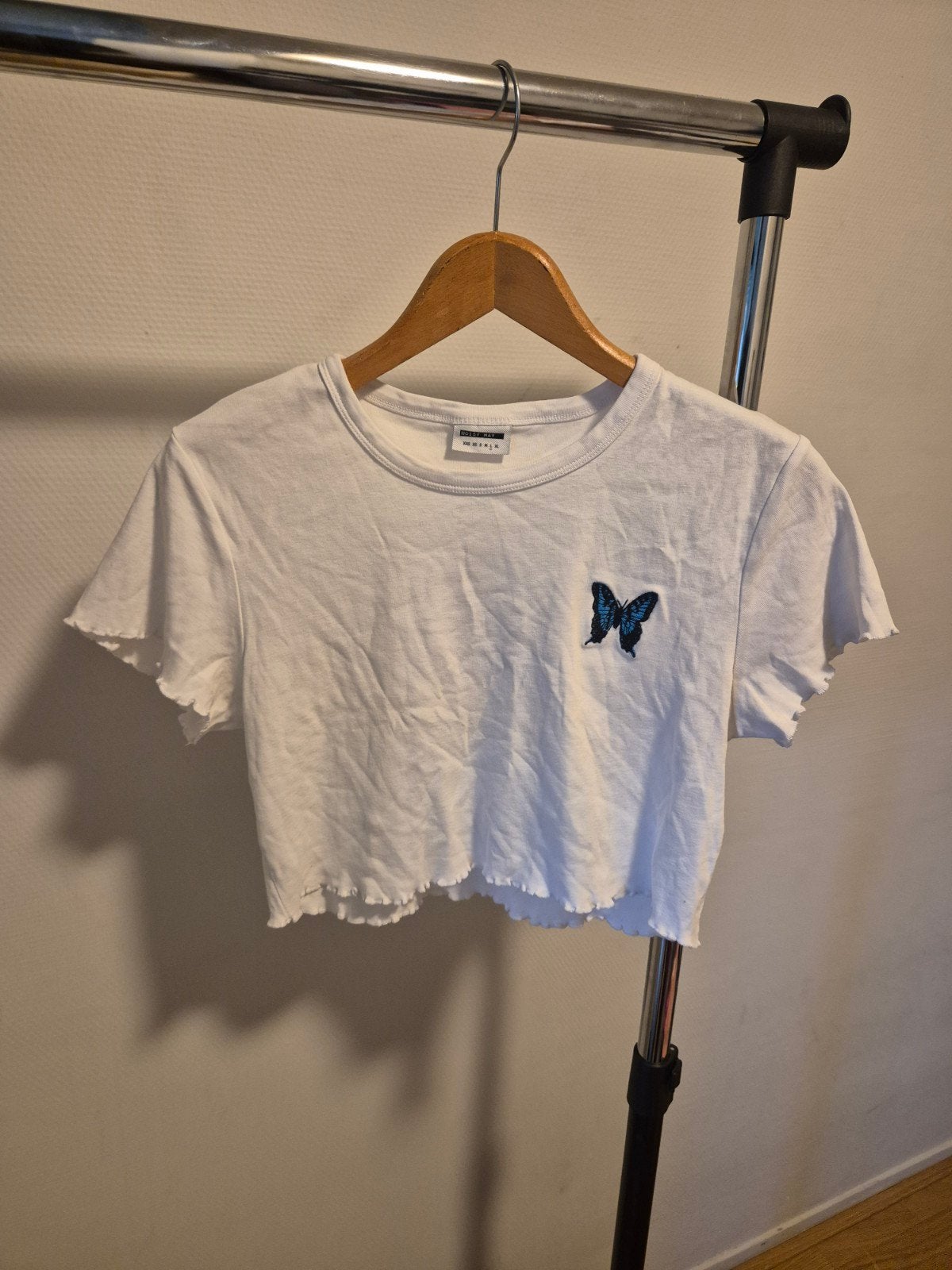 Noisy May witte crop top, Kleding | Dames, Wit, Ophalen of Verzenden, Zo goed als nieuw, Korte mouw