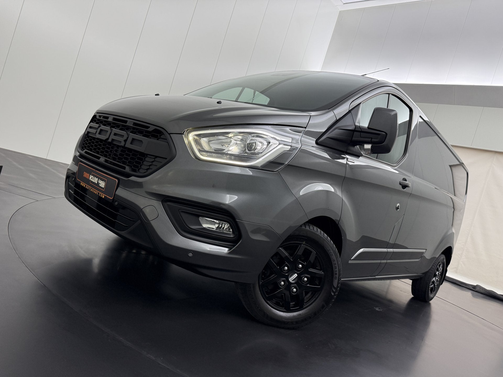 Ford Transit Custom 2.0TDCi 130PK Automaat Lang Raptor sport, Auto's, Automaat, Dealer onderhouden, Stof, Gebruikt