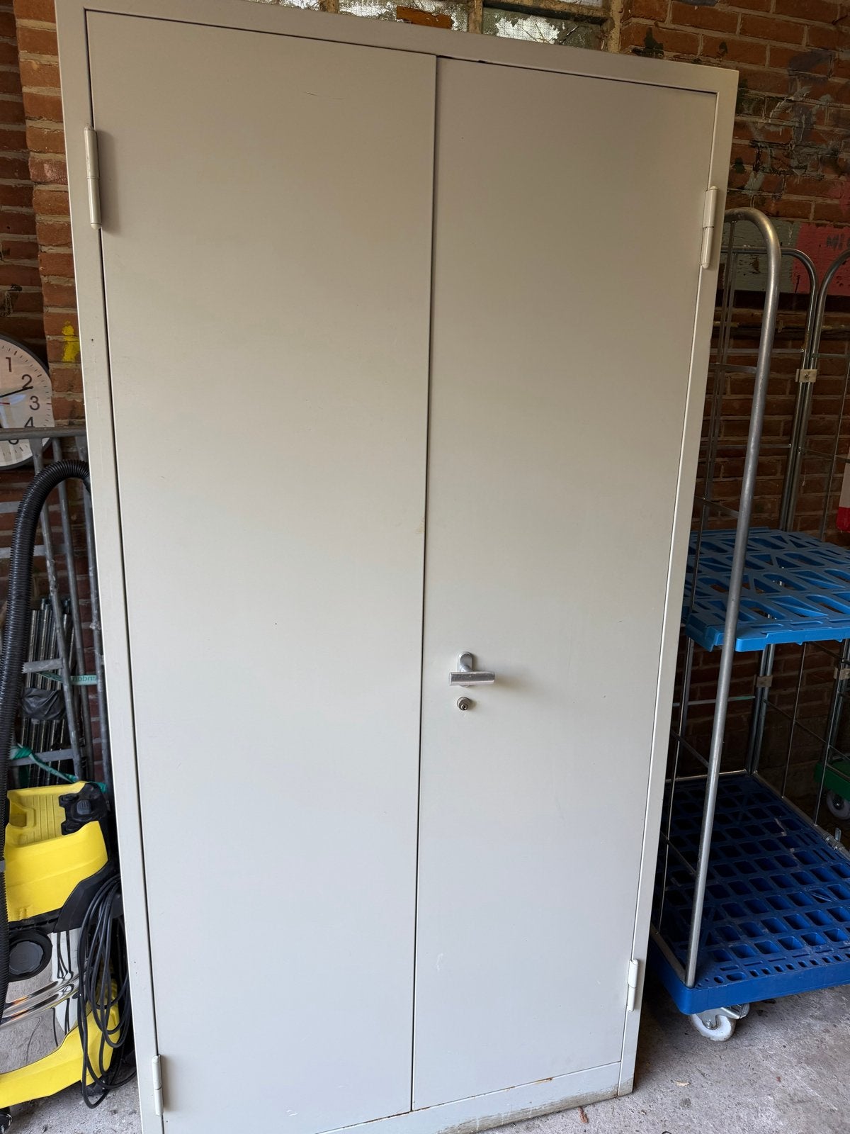 Stevige metalen garagekast/tuinkast - 100x40x200cm, Ophalen, Nvt, Nvt, Nvt