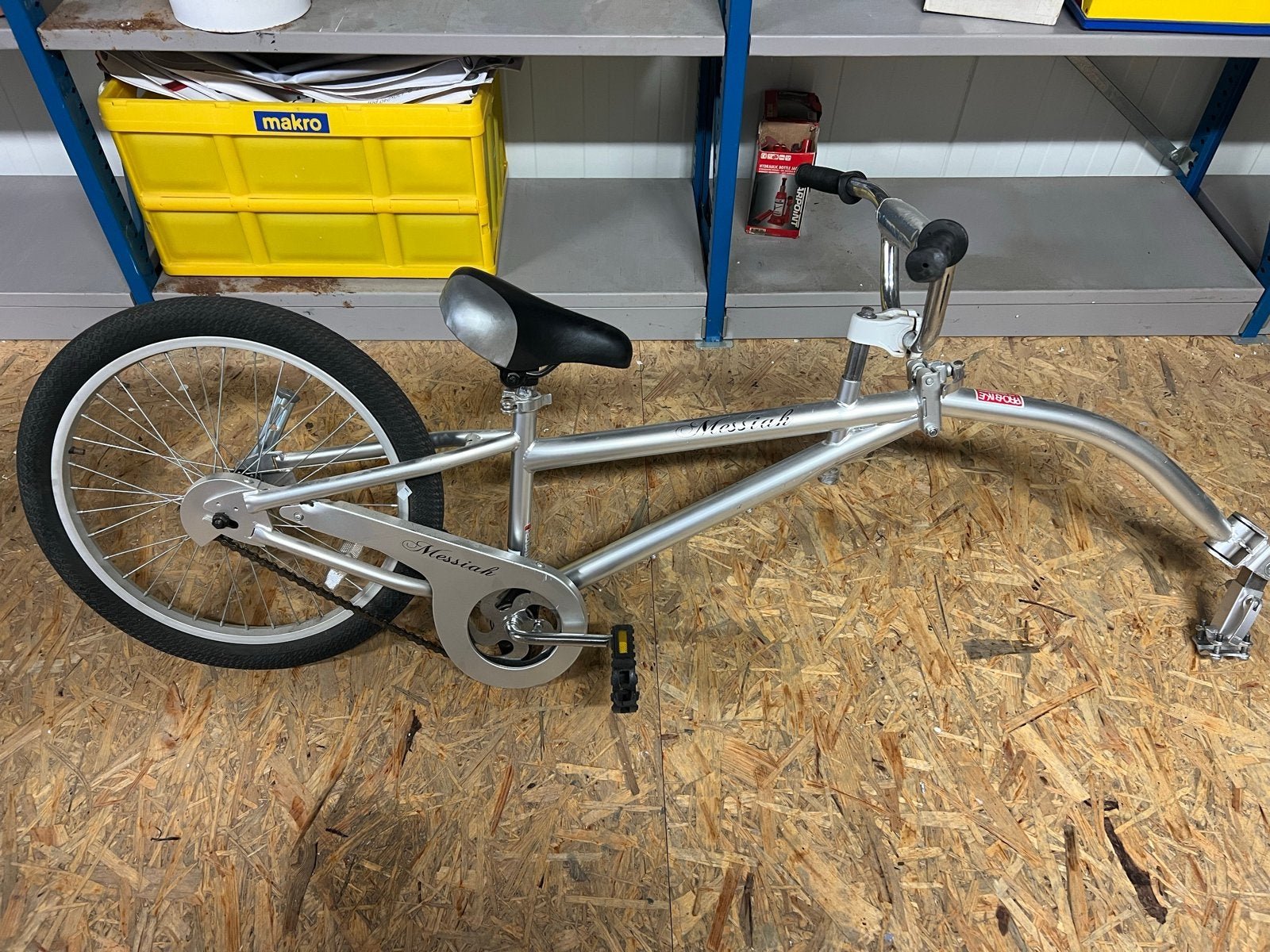 Messiah kinderfietsaanhanger - zilver, Fietsen en Brommers, Ophalen, Zo goed als nieuw, Terugtraprem, 20 inch