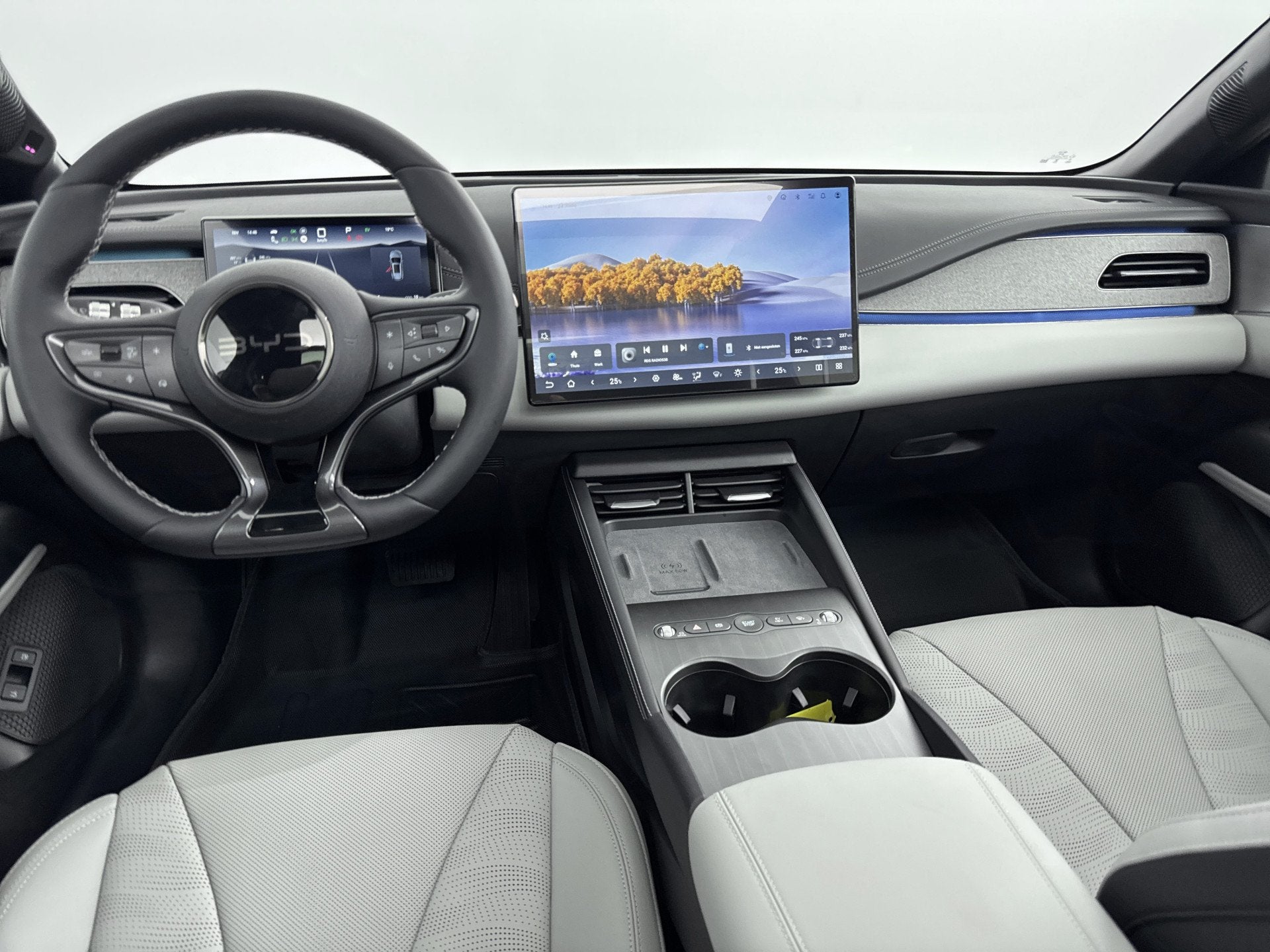 BYD SEAL 6 Touring - 1.5 DM-i Comfort // SCHUIFKANTELDAK //, Auto's, 1780 kg, 4 cilinders, Automatische klimaatregeling, Hybride Elektrisch/Benzine