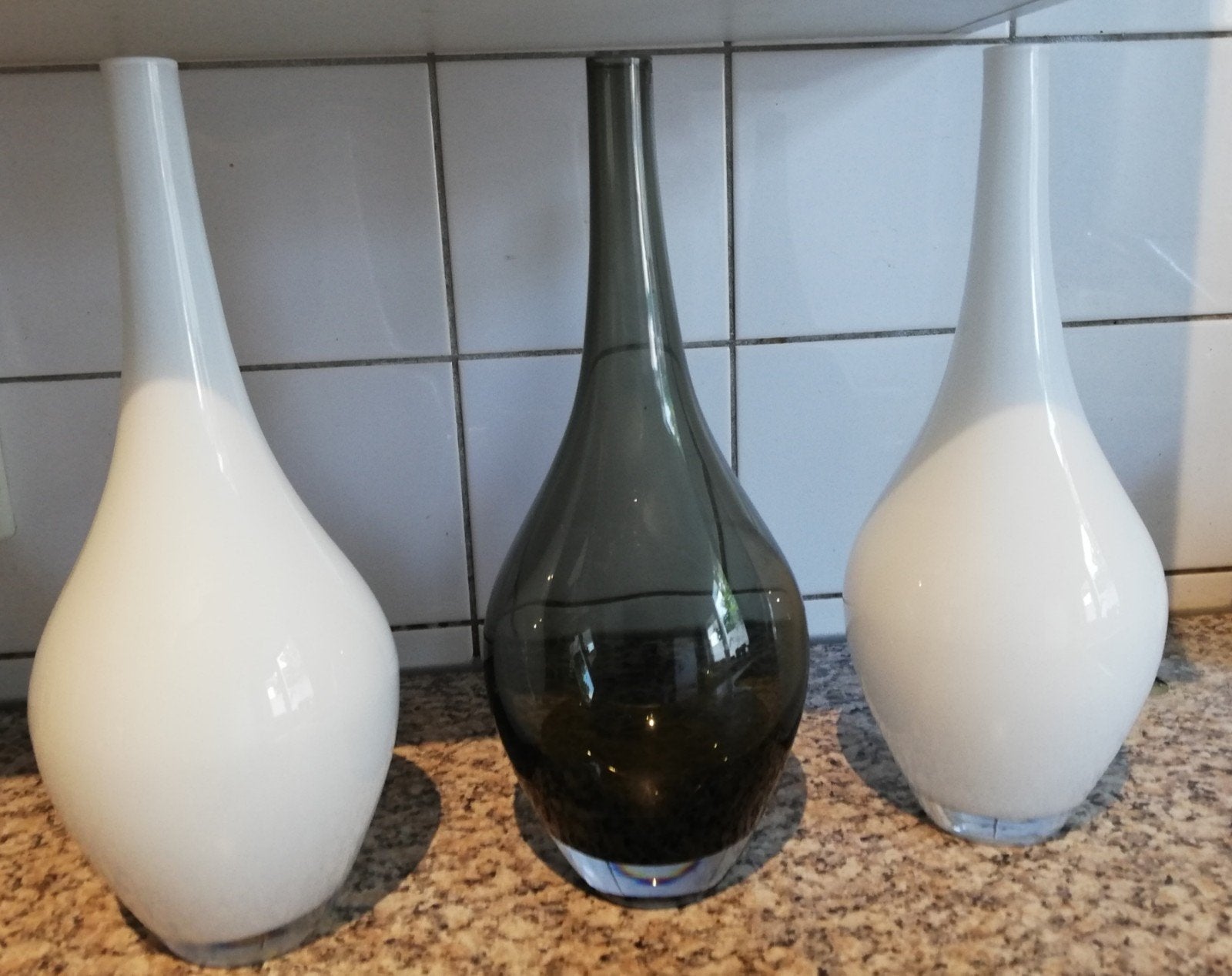 Vaas. IKEA SALONG. Design Johanna Jellinek. 3 st., Huis en Inrichting, Woonaccessoires | Vazen, 31 cm, Meerkleurig, Ophalen of Verzenden