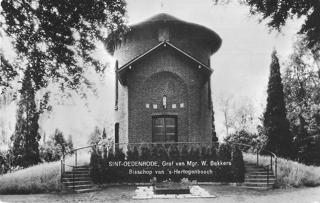AK Sint-Oedenrode - Graf van Mgr. W. Bekkers, Ophalen of Verzenden, 1960 tot 1980, Gelopen, Noord-Brabant