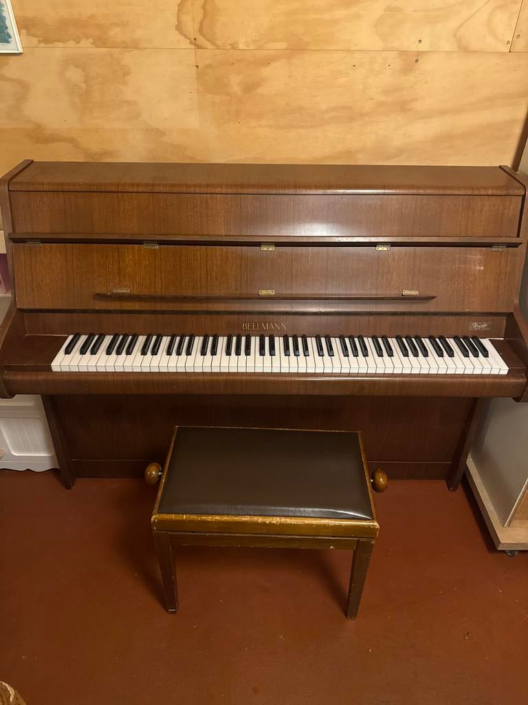 Bellmann Piano - Bruin, inclusief pianobank, Muziek en Instrumenten, Piano's, Ophalen, Gebruikt, Bruin, Piano