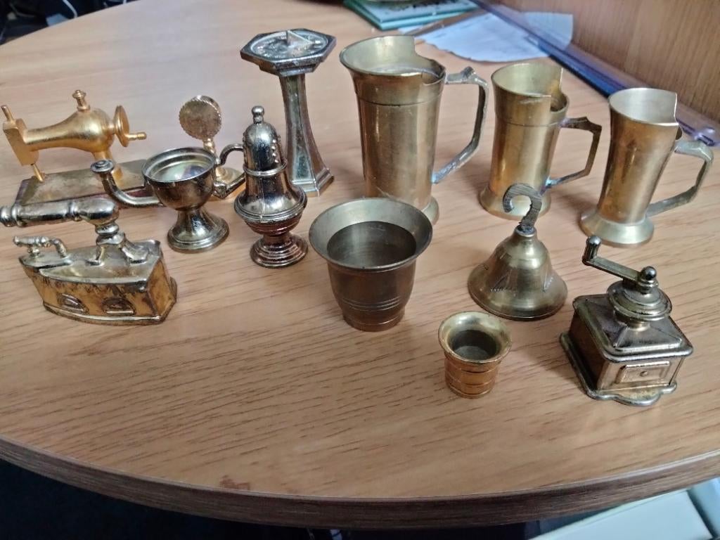 Letterbak miniaturen/beeldjes. Los te koop, Verzamelen, Ophalen, Gebruikt