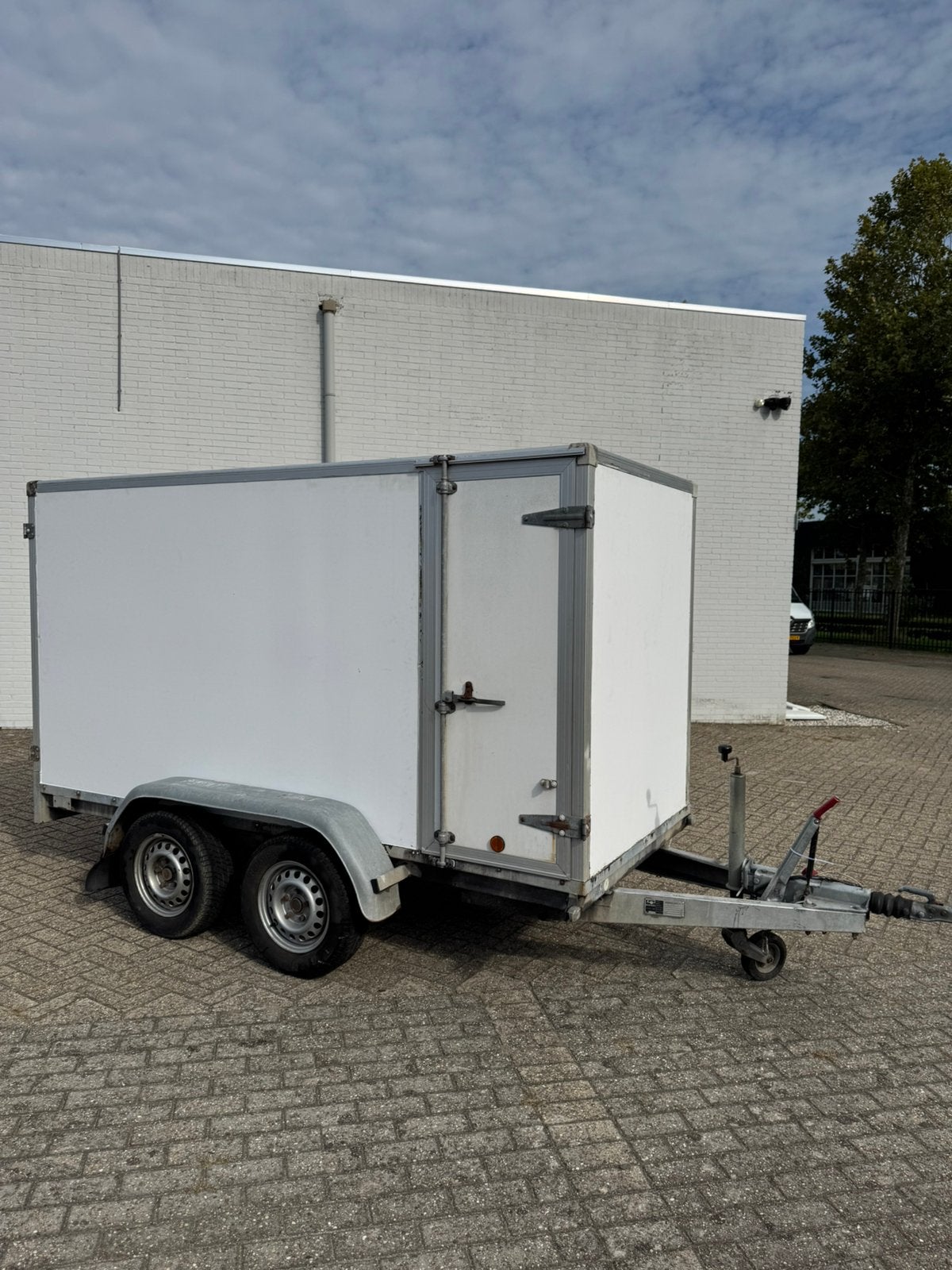 Gesloten dubbelasser aanhanger, Ophalen, ., Zo goed als nieuw, .