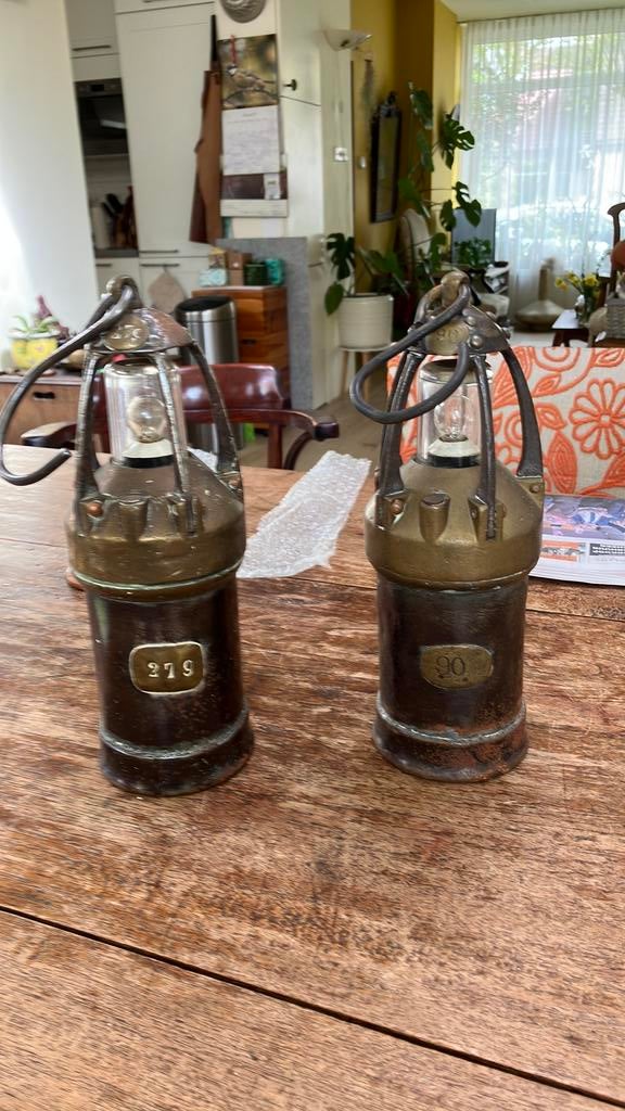 Twee antieke mijnwerkers lampen, Ophalen of Verzenden