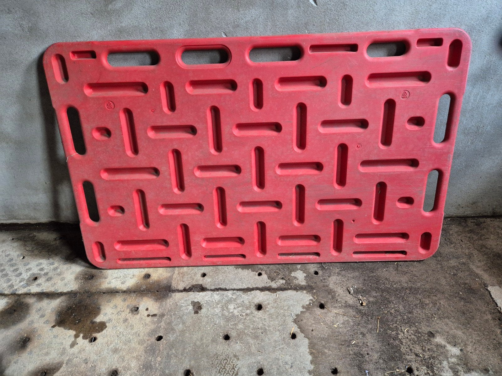Rode HDPE  opdrijfschot, Ophalen, Gebruikt