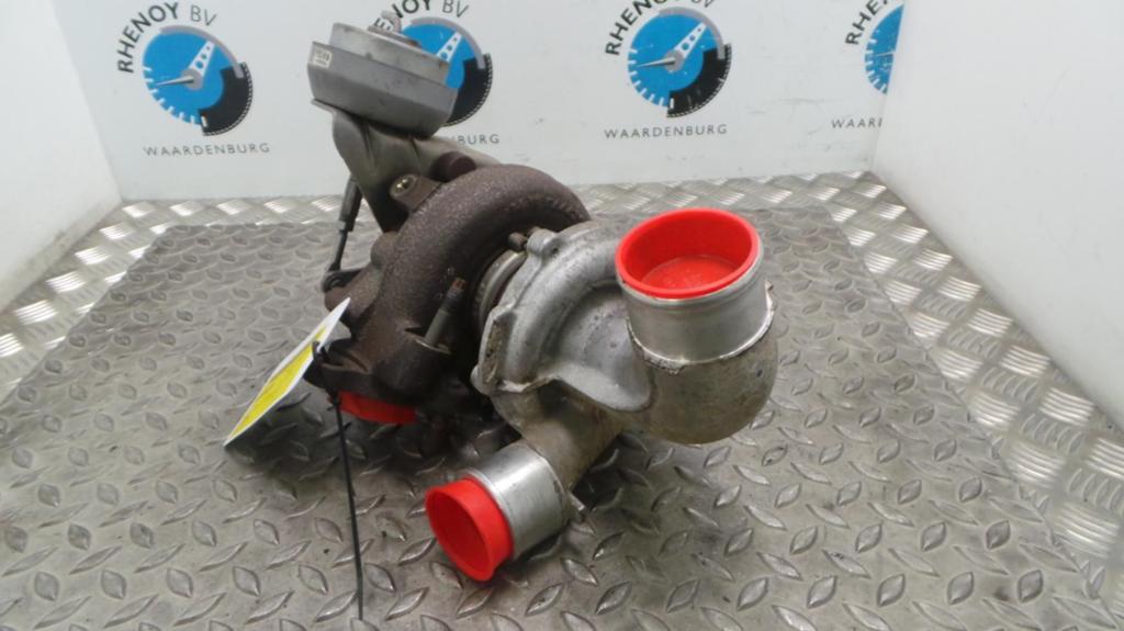 TOYOTA RAV-4 XT-RD-4D TURBO 1720126070, 110716748E 2011, Ophalen of Verzenden, Gebruikt, ARN erkend