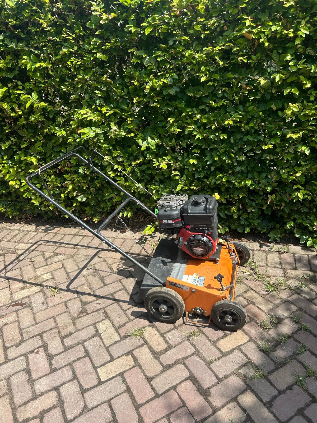 Elite e501 Verticuteermachine - 6.5 PK Briggs & Stratton, Ophalen of Verzenden, Gebruikt, 40 t/m 49 cm, Benzine-grasmaaier