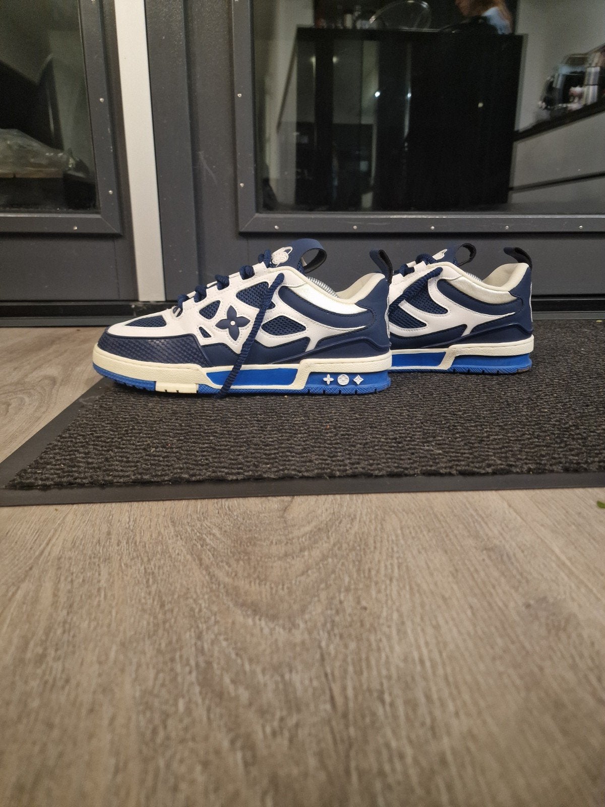 Louis Vuitton LV Skate Sneakers Maat 43 Blauw/Wit, Blauw, Ophalen of Verzenden, Louis Vuitton, Sneakers of Gympen