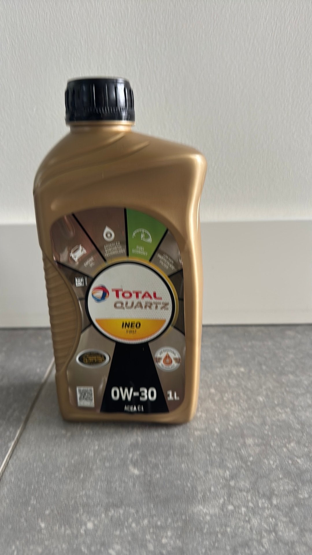Total Quartz Ineo First 0W-30 Motorolie - 1L, Auto-onderdelen, Motor en Toebehoren, Ophalen of Verzenden, Nieuw, Overige automerken