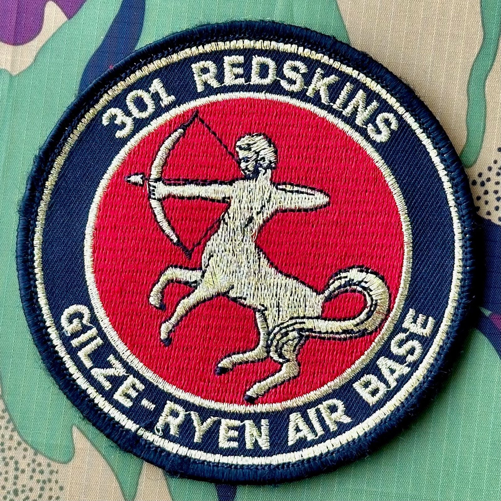 Patch RNLAF 301 SQN Redskins, Verzamelen, Ophalen of Verzenden, Luchtmacht, Nederland, Embleem of Badge