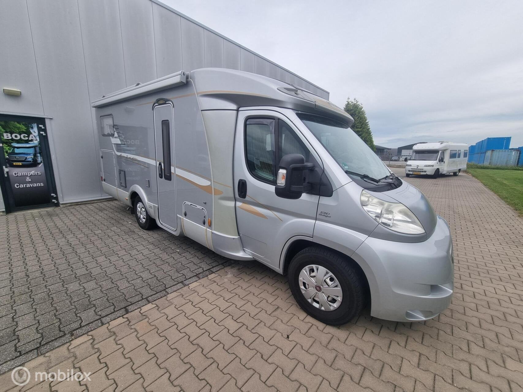 Hymer T 614 SL Star Edition l 131PK Dwarsbed l Grote Garage, Caravans en Kamperen, Luifel, 7 tot 8 meter, Bedrijf, Hymer