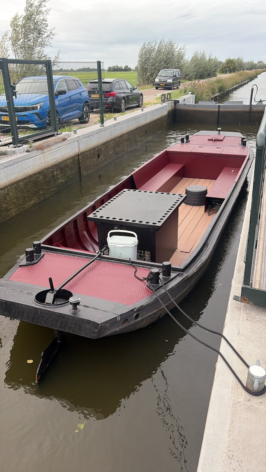 Partyboot huren Randstad — Grote boot met wc + schipper