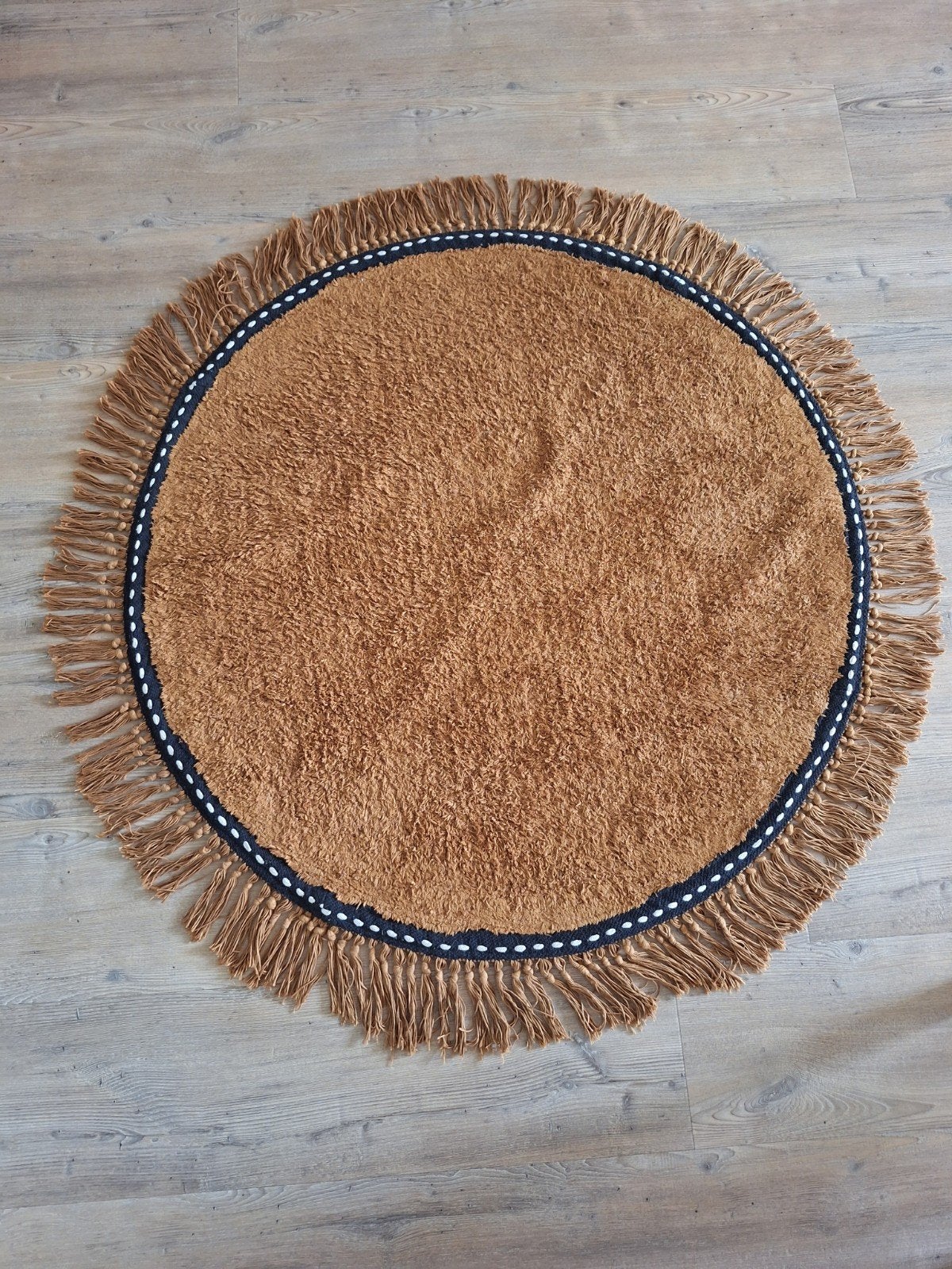 Tapis petit rond kleed 110cm, Huis en Inrichting, Ophalen, Gebruikt, Bruin, Rond