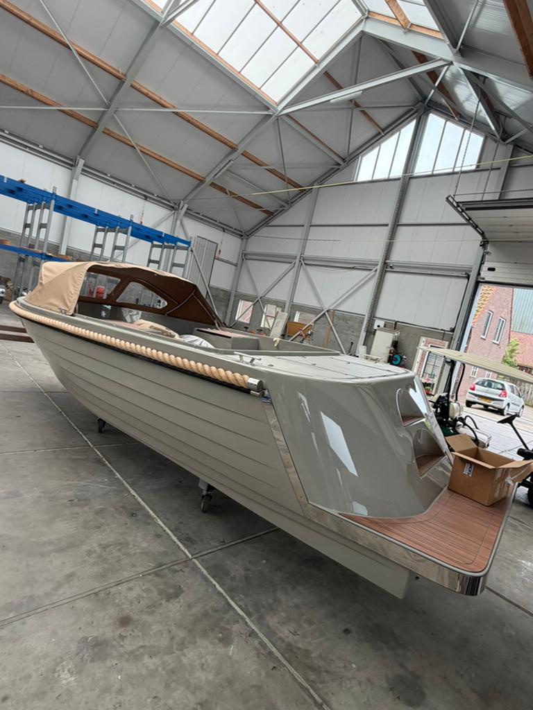 Maassloep 680 honda 20pk nieuw! Vaarklaar! € 32.950,-, Watersport en Boten, Sloepen, Ophalen, Zo goed als nieuw