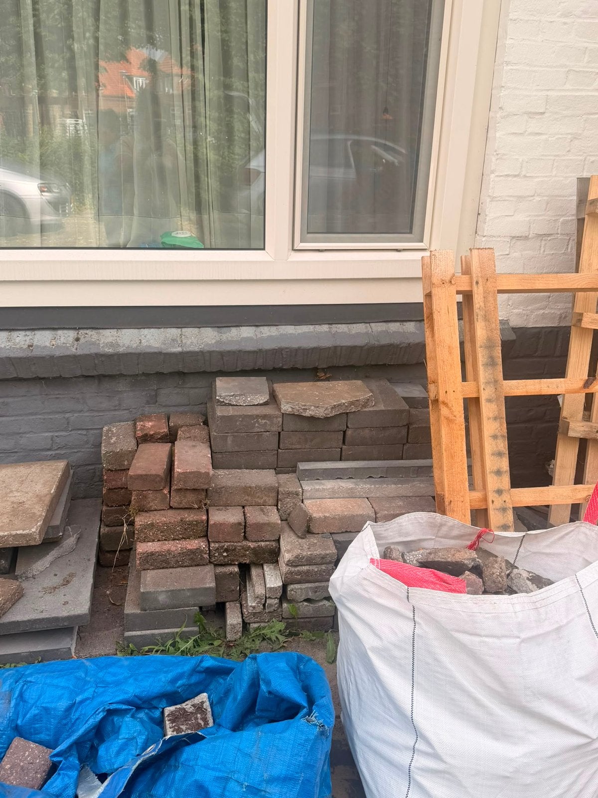 GRATIS ophalen! Diverse gebruikte bestrating en grondzand, Tuin en Terras, Ophalen, Gebruikt, Klinkers, 5 tot 10 m²