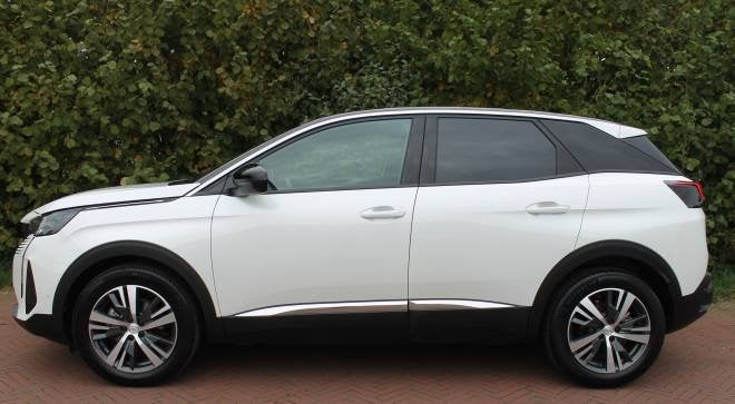 PEUGEOT 3008 1.2 PureTech 130pk EAT8 Allure Pack Business, Auto's, Dealer onderhouden, Gebruikt, 1199 cc, Leder en Stof